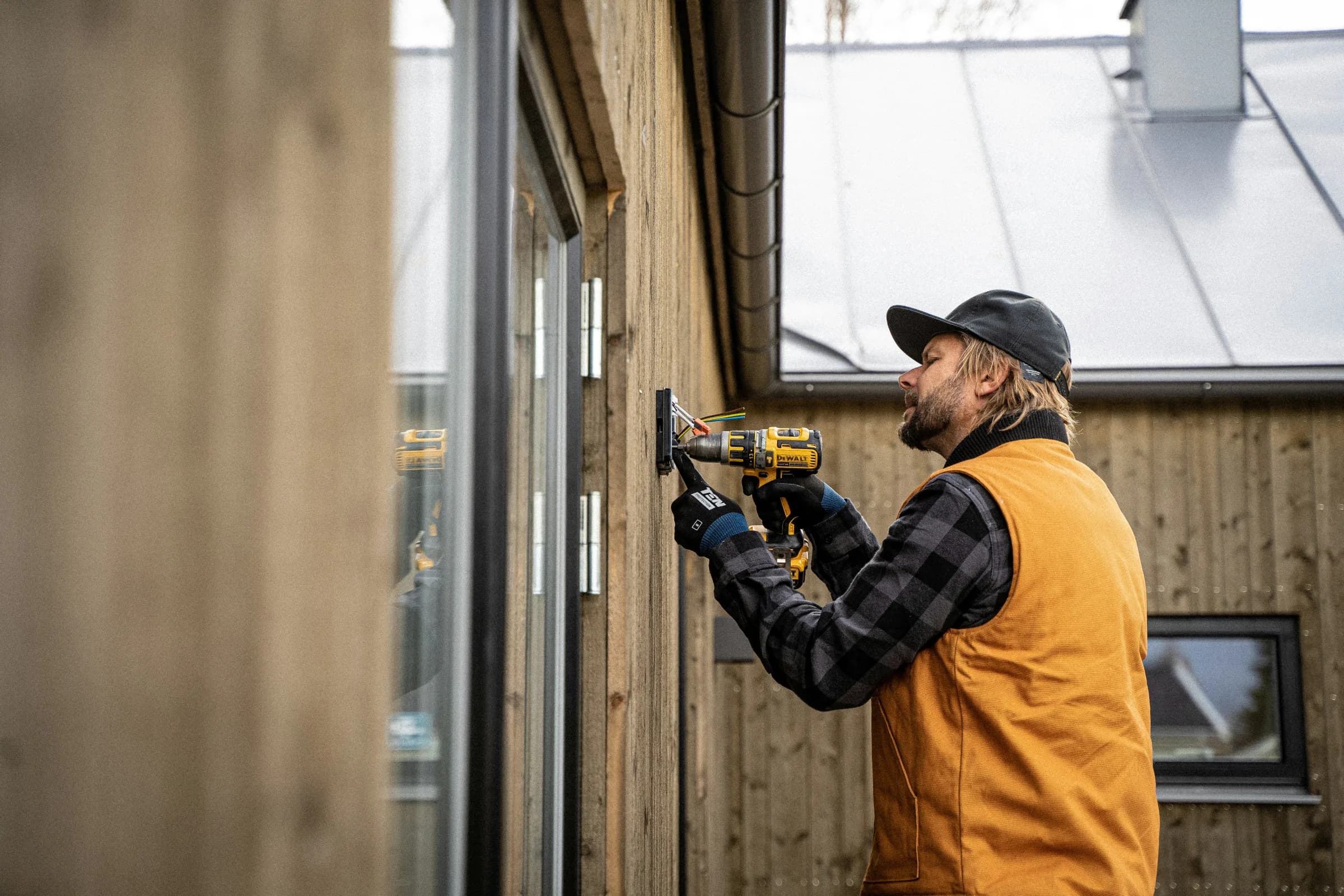 Temporary illustrative image of exterior electrical installation work